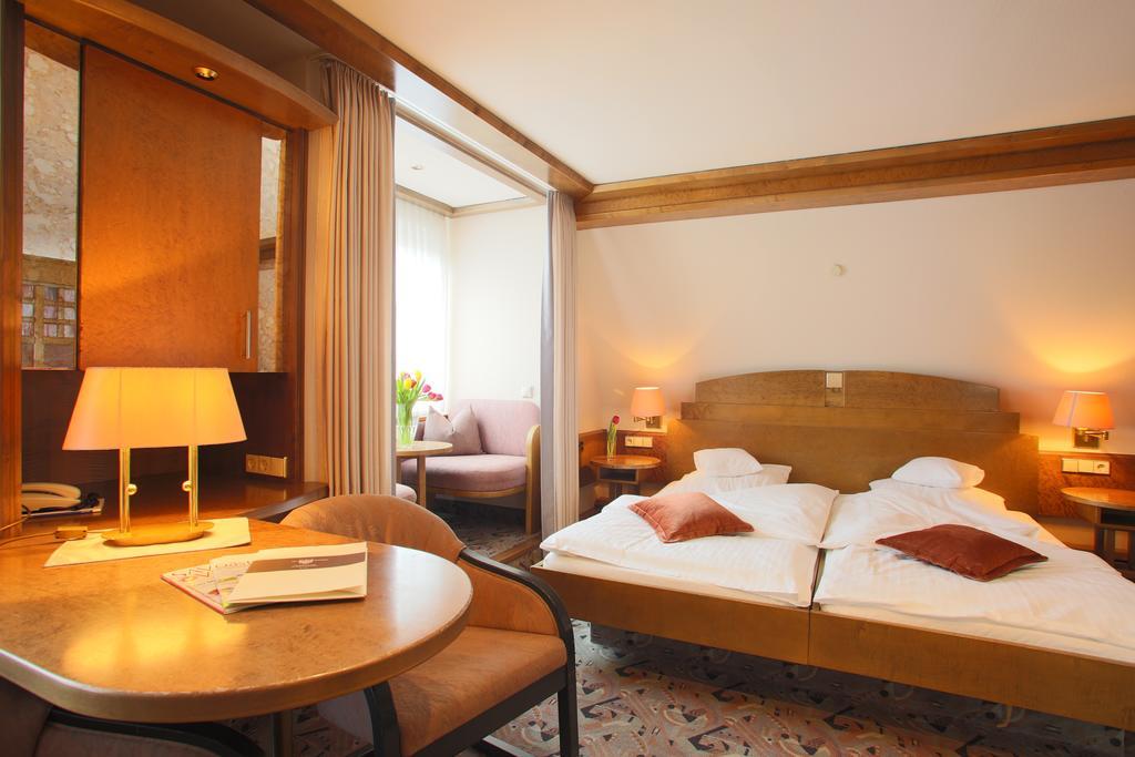 Hotel Brielhof Hechingen Bagian luar foto